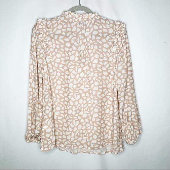 VINEYARD VINES Animal Geo Print Ruffle Top NWT in Size Small - Picture 5 of 6